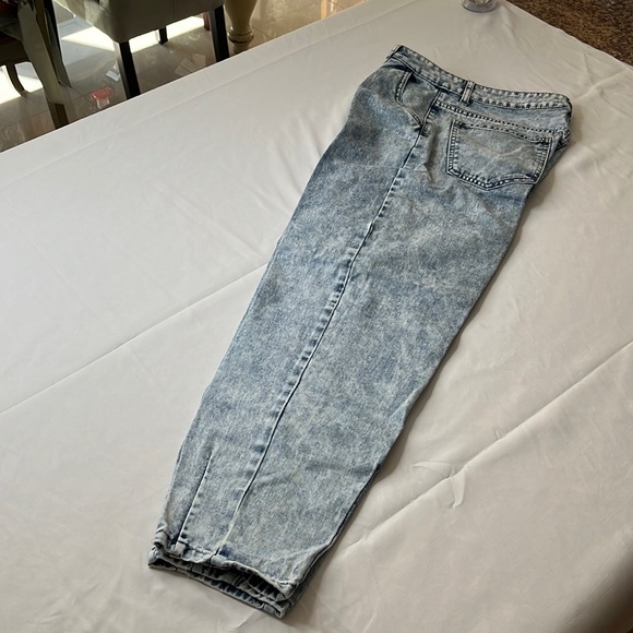 Redial 80s highwaisted peg leg jean stonewashed - Picture 2 of 16